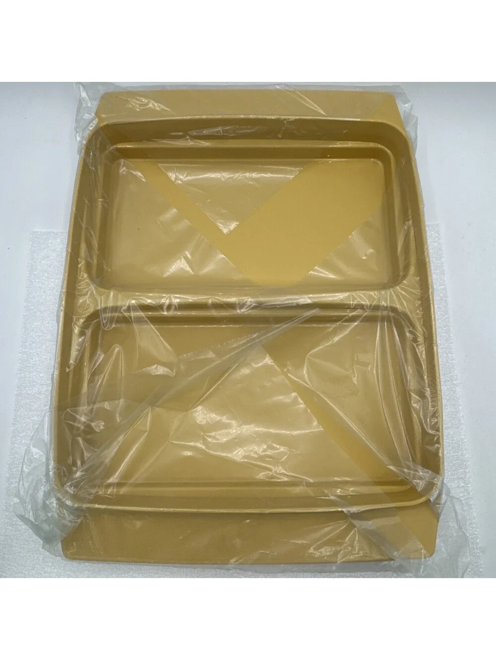 Tupperware NEW Deviled Egg Carrier Keeper Yellow Lid Pearl Removable Trays
